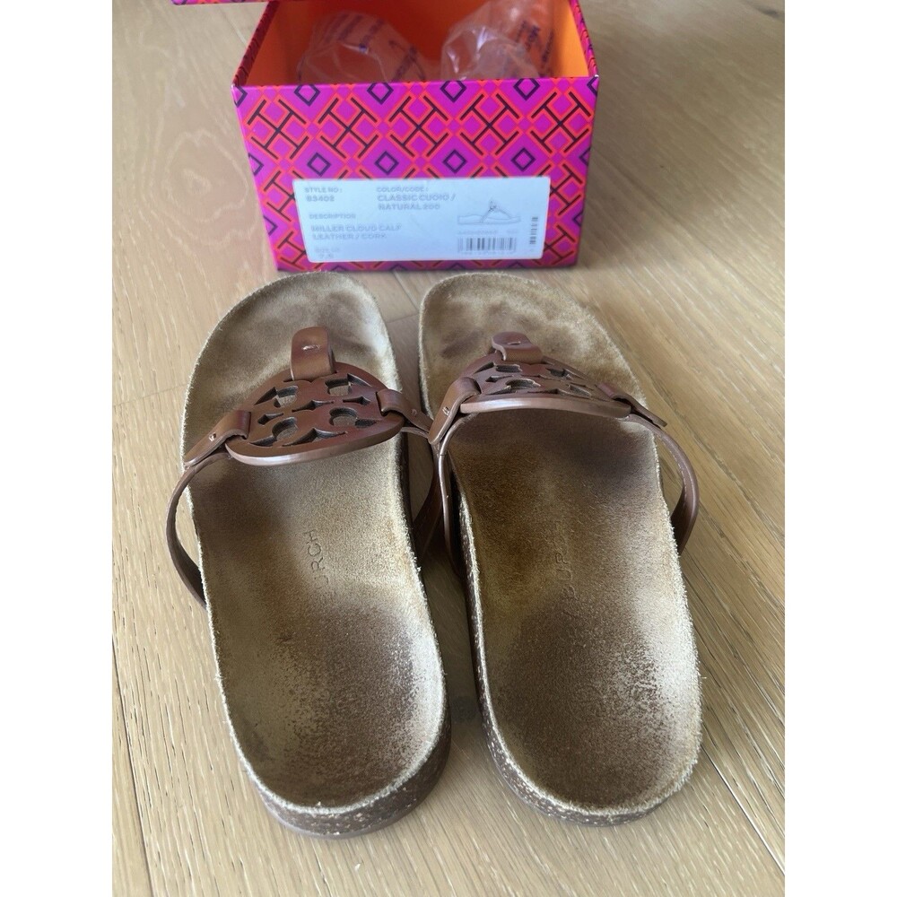 Tory Burch Brown Cutout Logo Thong Sandals - Picture 4 of 8
